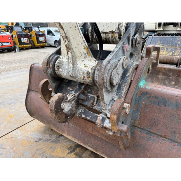 2011 Caterpillar M318D-42909923