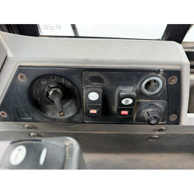 2012 Caterpillar 966K-42909947