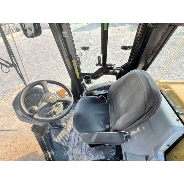 2023 Caterpillar CS11GC-42910364