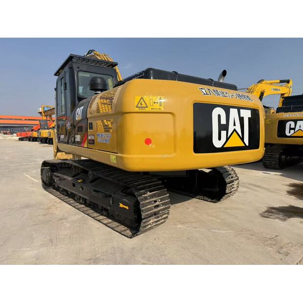 2023 كاتربيلر 330D2-42910410