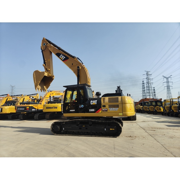 2023 كاتربيلر 330D2-42910416