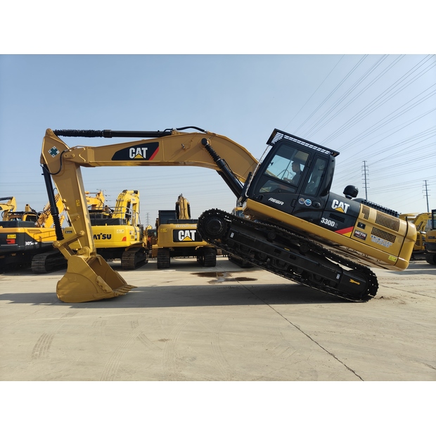 2023 كاتربيلر 330D2-42910419