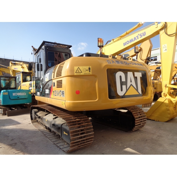 2021 Caterpillar 320D-42911135