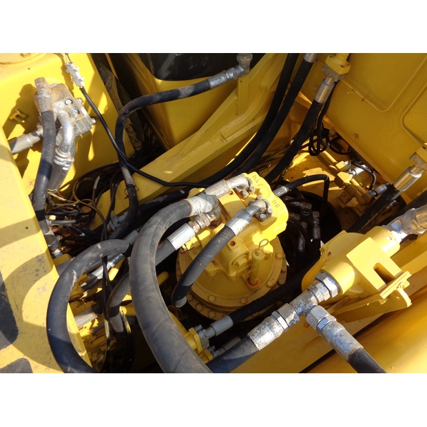 2021 Komatsu PC400-7-42911173