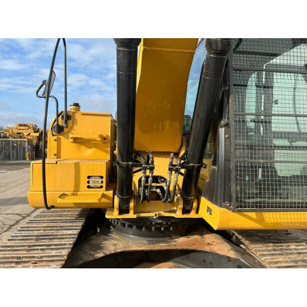 2025 كاتربيلر 320D3 GC-42911763