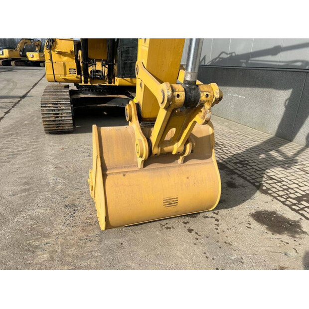 2025 كاتربيلر 320D3 GC-42911766