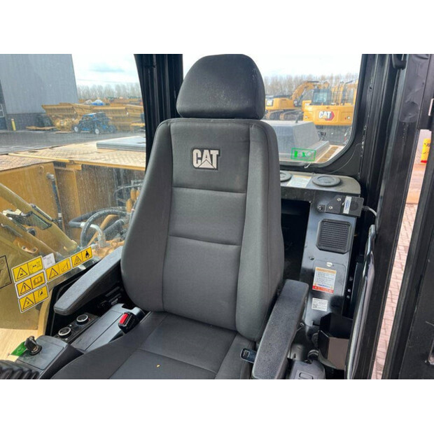 2025 كاتربيلر 320D3 GC-42911769