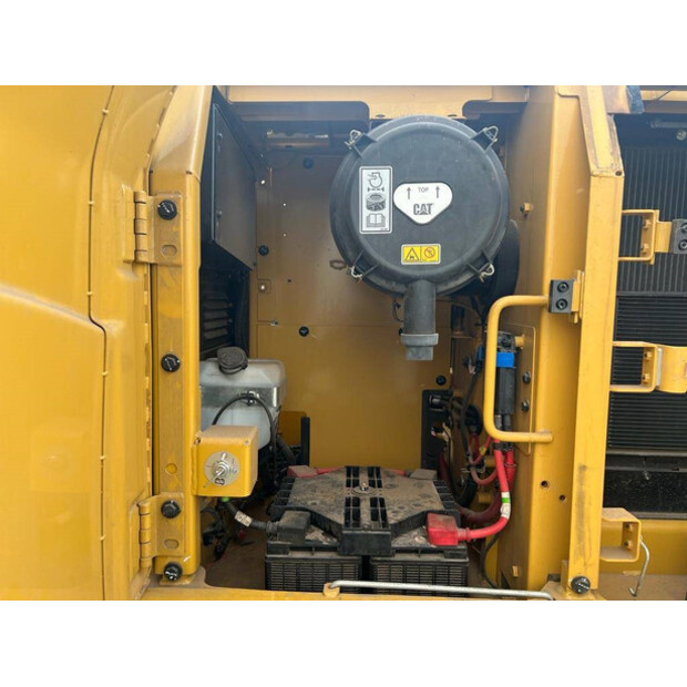 2025 كاتربيلر 320D3 GC-42911771