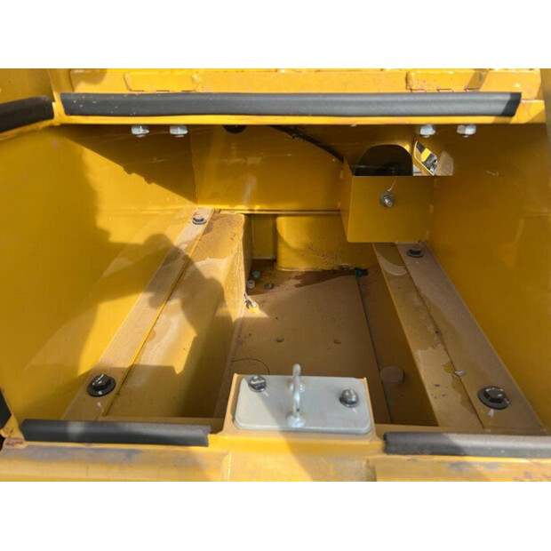 2025 كاتربيلر 320D3 GC-42911775