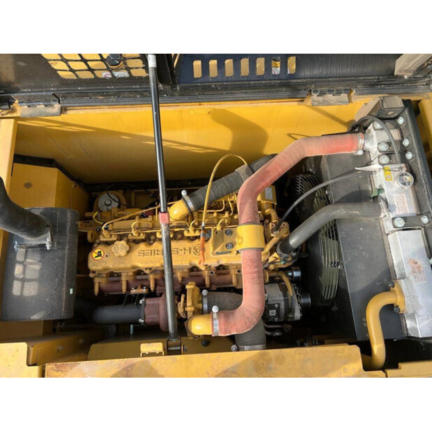 2025 كاتربيلر 320D3 GC-42911776