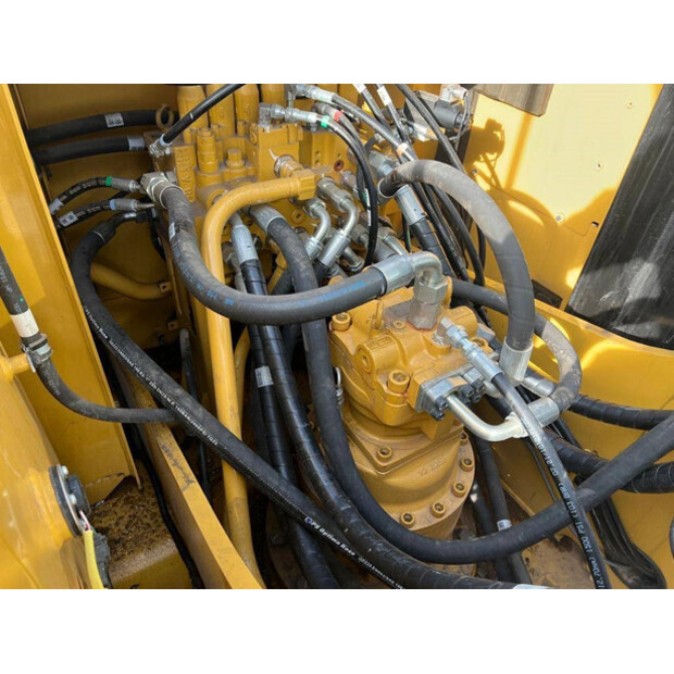 2025 كاتربيلر 320D3 GC-42911777