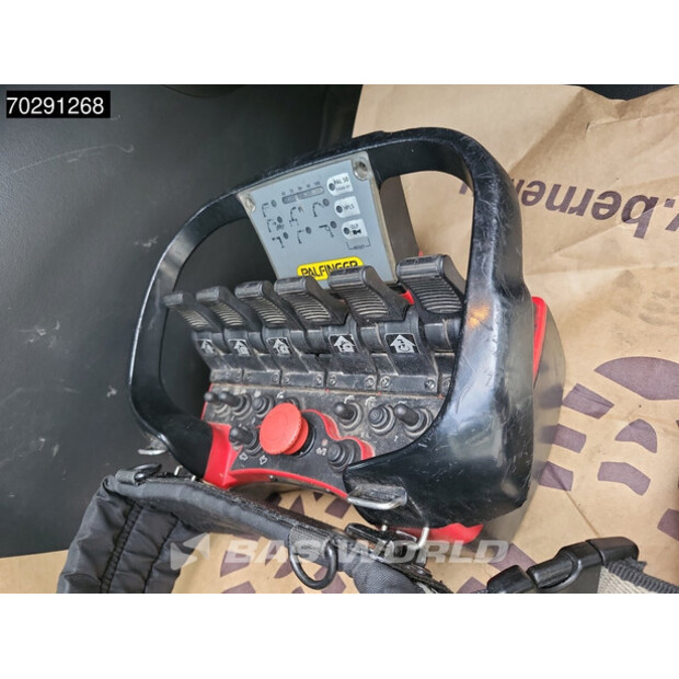 2017 Iveco Trakker 310-42912483