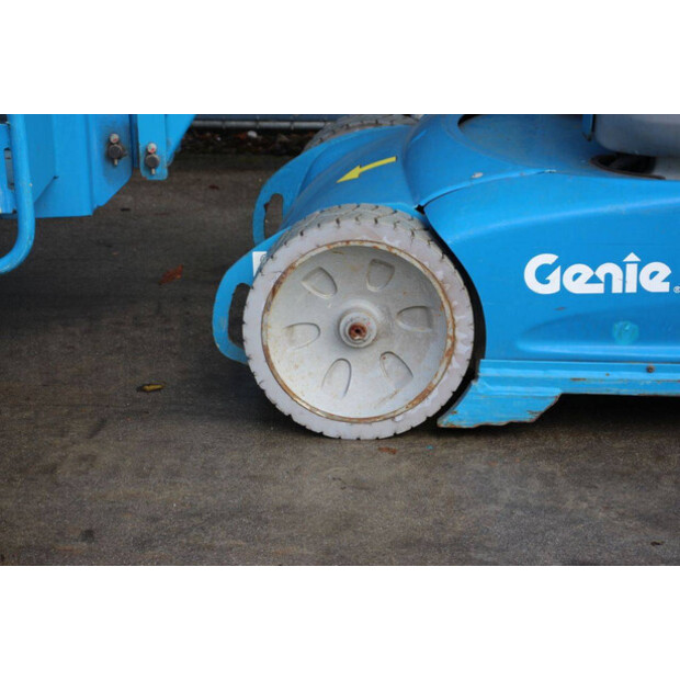 2016 Genie GR-26J-42912915