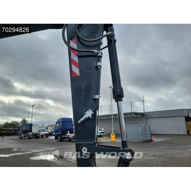 2021 Hyundai HX220AL-42913185