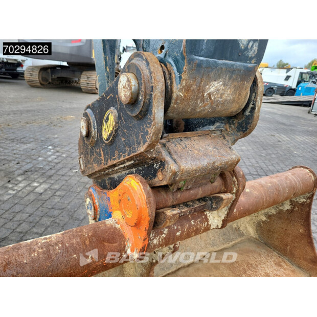 2021 Hyundai HX220AL-42913186