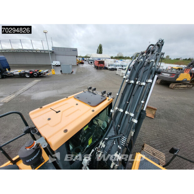 2021 Hyundai HX220AL-42913191
