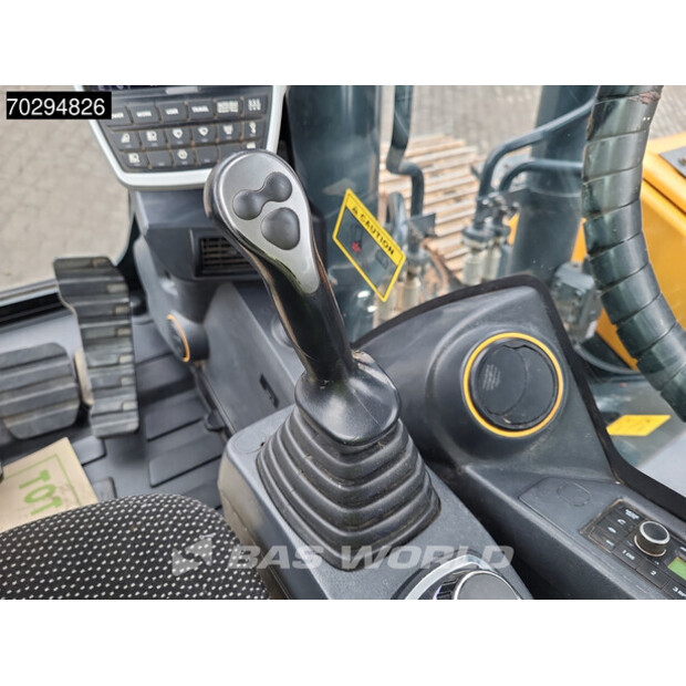 2021 Hyundai HX220AL-42913206