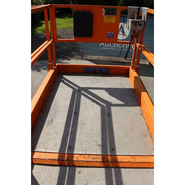 2001 Genie GS2668-42913300