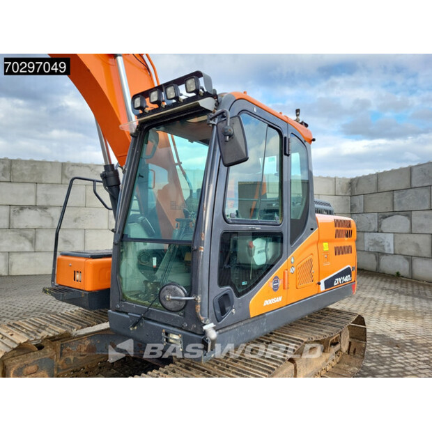 2018 دووسان DX140LC-5-42913359