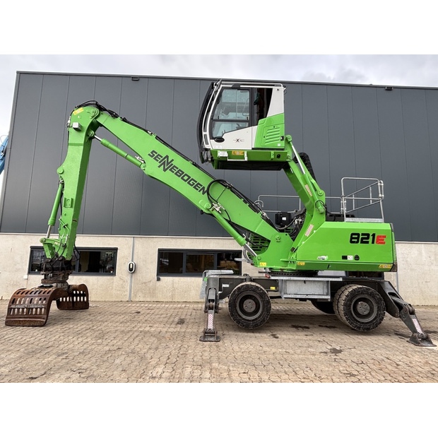 2021 سينيبوجين 821M-42922081