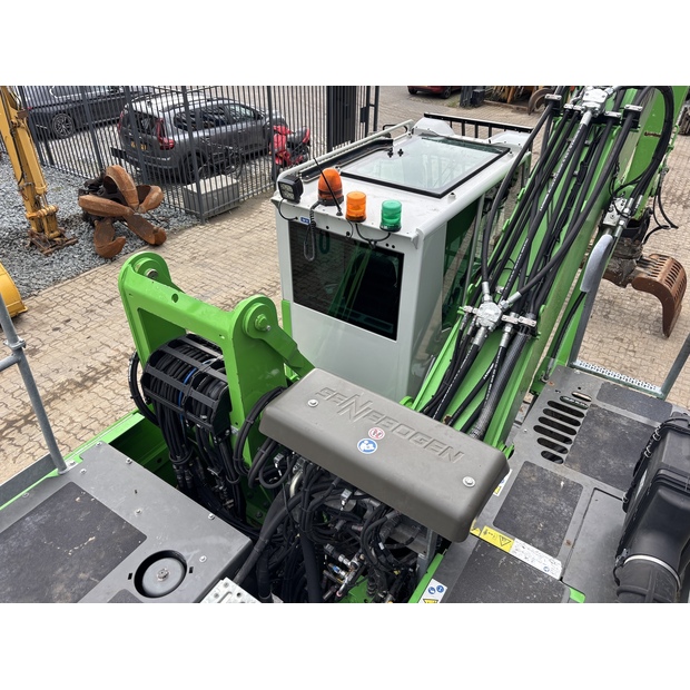 2021 سينيبوجين 821M-42922115