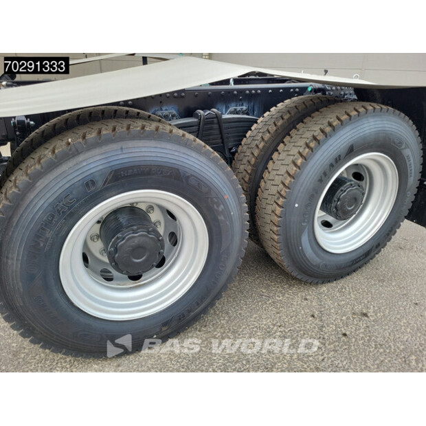 2025 MAN TGS 40.400-42929726