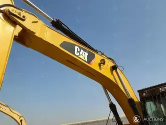 2018-caterpillar-330d2l-1320561-42935065