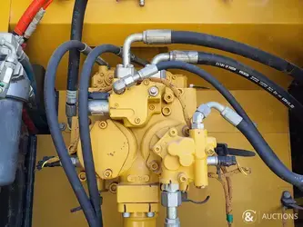 2018-caterpillar-330d2l-1320561-42935107