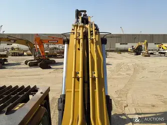 2018-caterpillar-330d2l-1320561-42935114