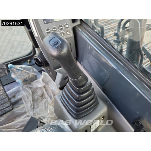2025 هيونداي R215L-42935618