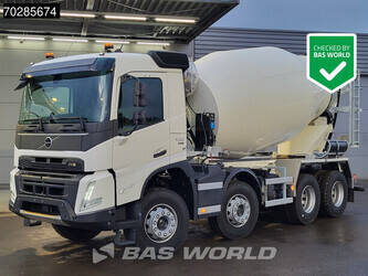 صورة ل خلاطات خرسانية 2025 فولفو FMX 430