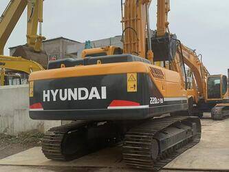 Image for TRACKED EXCAVATORS 2021 Hyundai R220LC-7