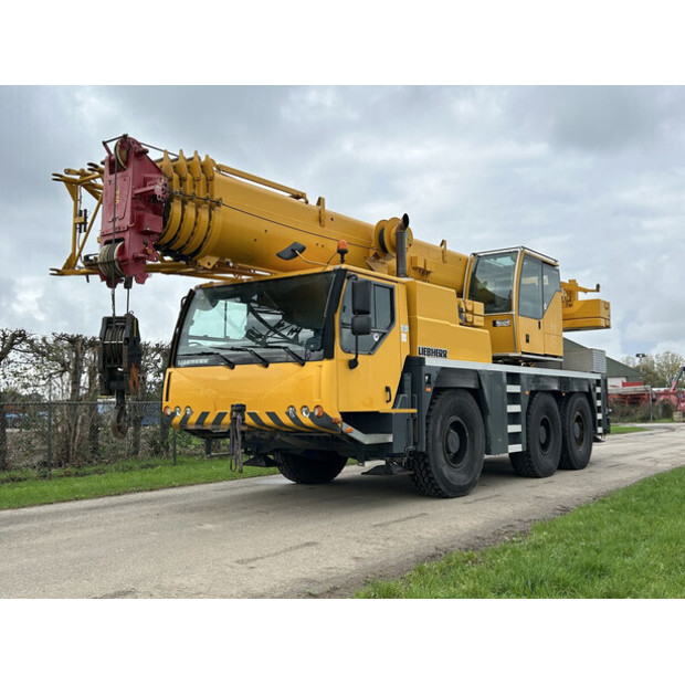 2007 Liebherr LTM 1055-3.1-42936200