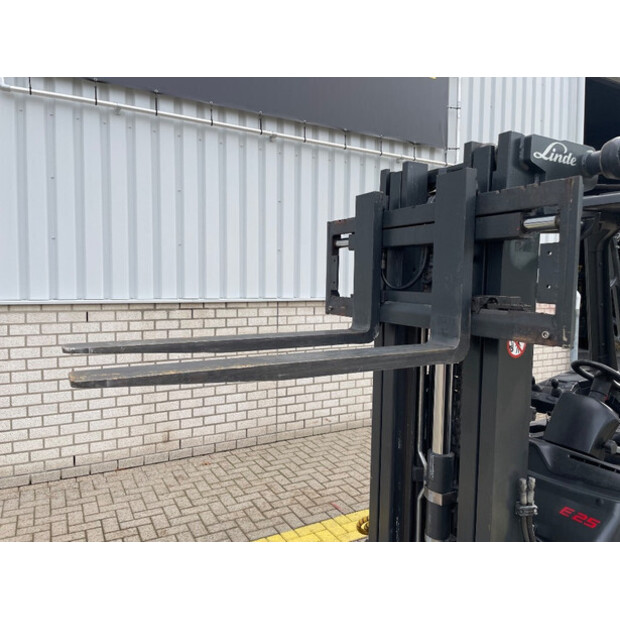 2017 Linde E 25 L-01-42936460