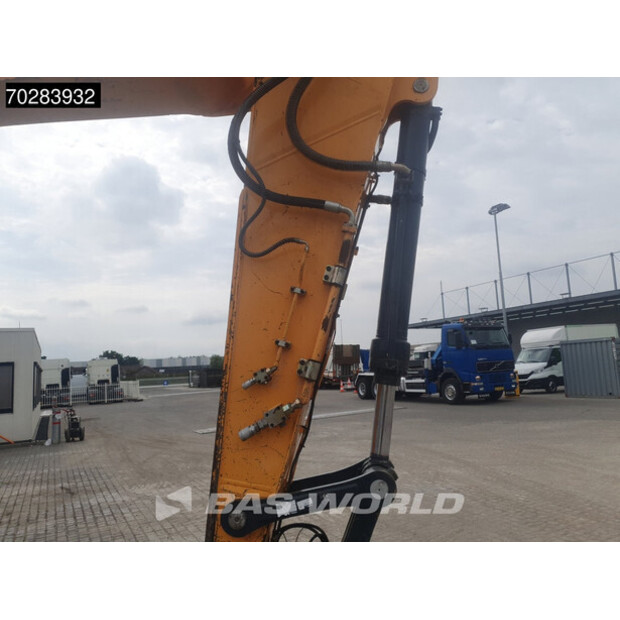 2017 Hyundai HX380L-42936667