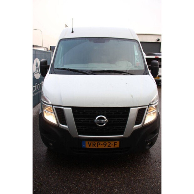 2017 NISSAN NV400-42936688