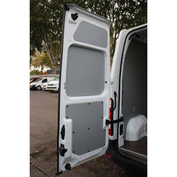 2017 NISSAN NV400-42936702