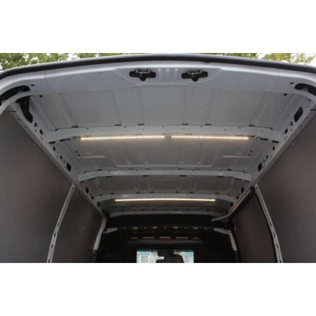 2017 NISSAN NV400-42936706