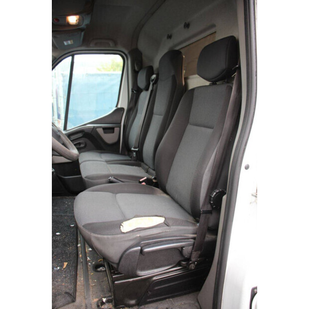 2017 NISSAN NV400-42936718