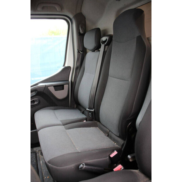 2017 NISSAN NV400-42936719