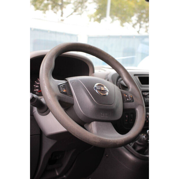 2017 NISSAN NV400-42936723