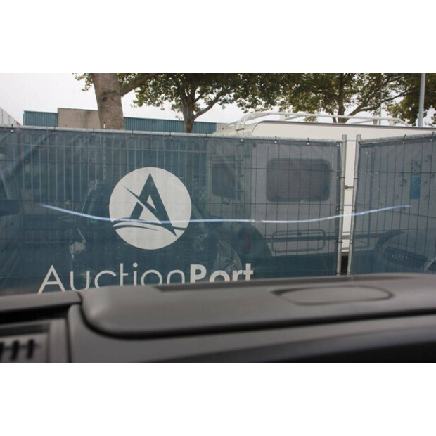 2017 NISSAN NV400-42936725