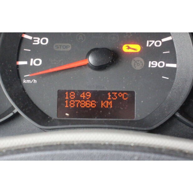 2017 NISSAN NV400-42936730