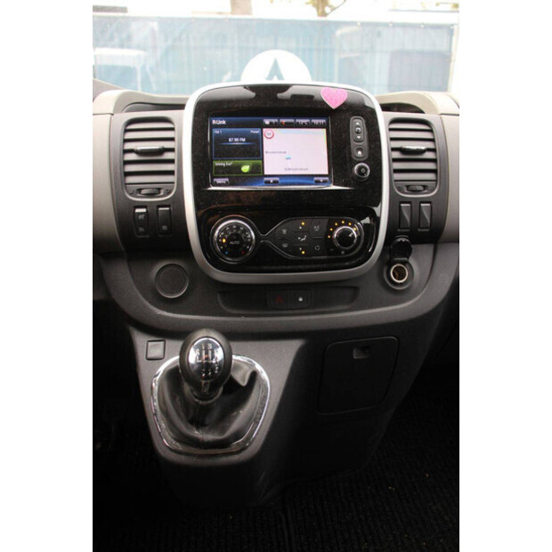 2019 Renault Trafic-42936782