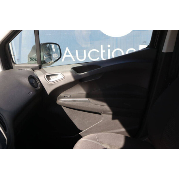 2021 Ford Transit Courier-42936870