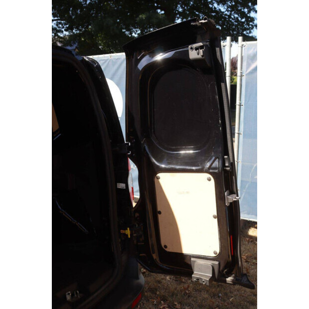 2021 Ford Transit Courier-42936873