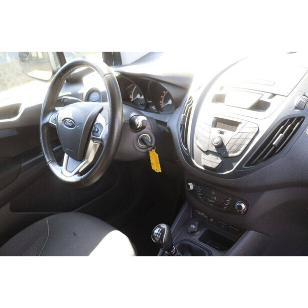 2021 Ford Transit Courier-42936881