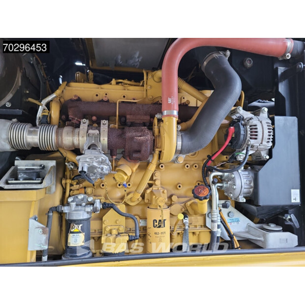 2016 Caterpillar M320F-42937605