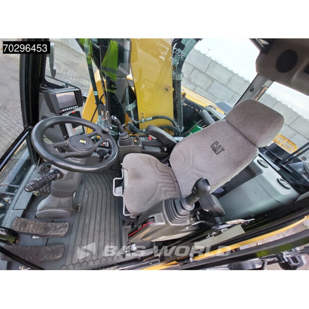2016 Caterpillar M320F-42937619
