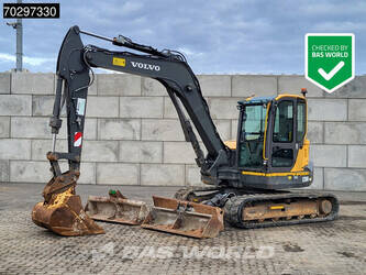 صورة ل حفارات صغيرة 2020 فولفو ECR88D